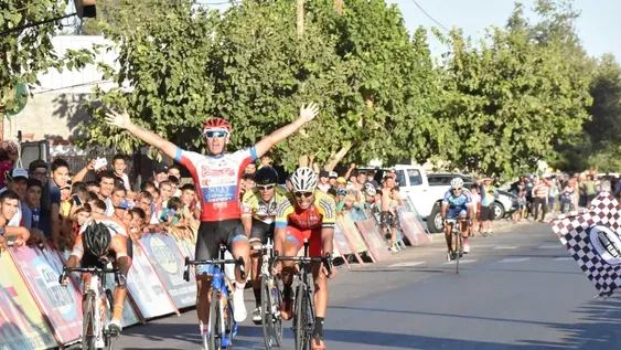 Contreras copó el circuito en Rawson