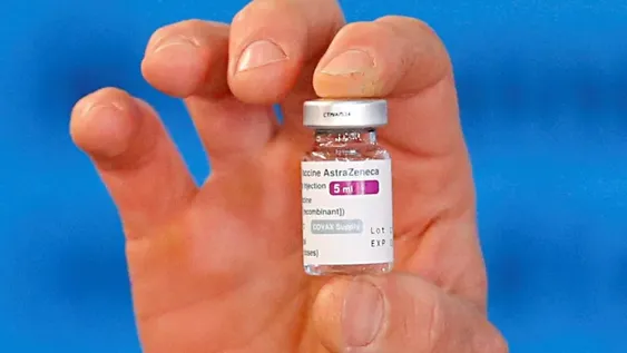 En Salta habilitan la vacunación para personas mayores de 25 años, sin comorbilidades