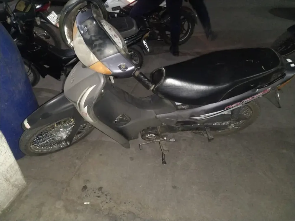 Un intento de robo terminó con un adolescente baleado y otro golpeado