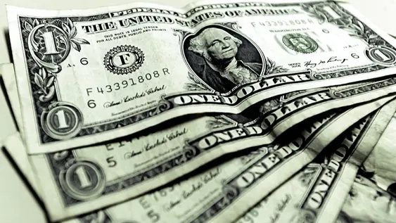 El dólar cerró a $ 17,65