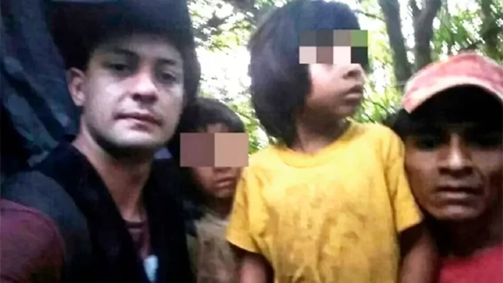 Dos hermanitos sobrevivieron 26 días perdidos en la selva amazónica