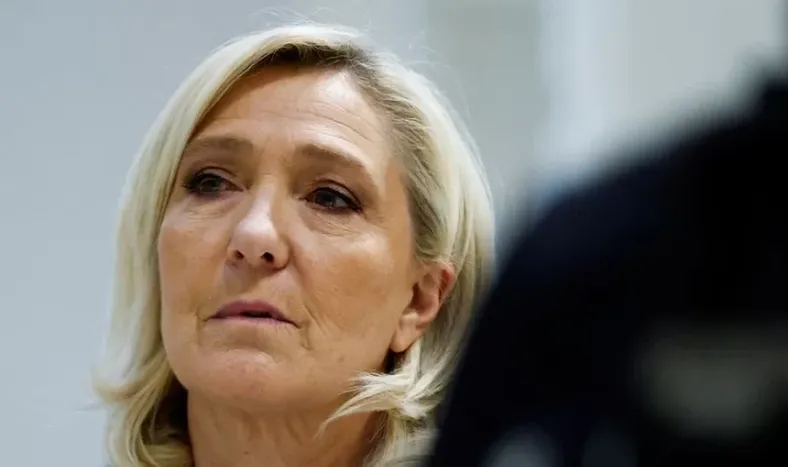 Condenaron a Marine Le Pen por desvío de fondos