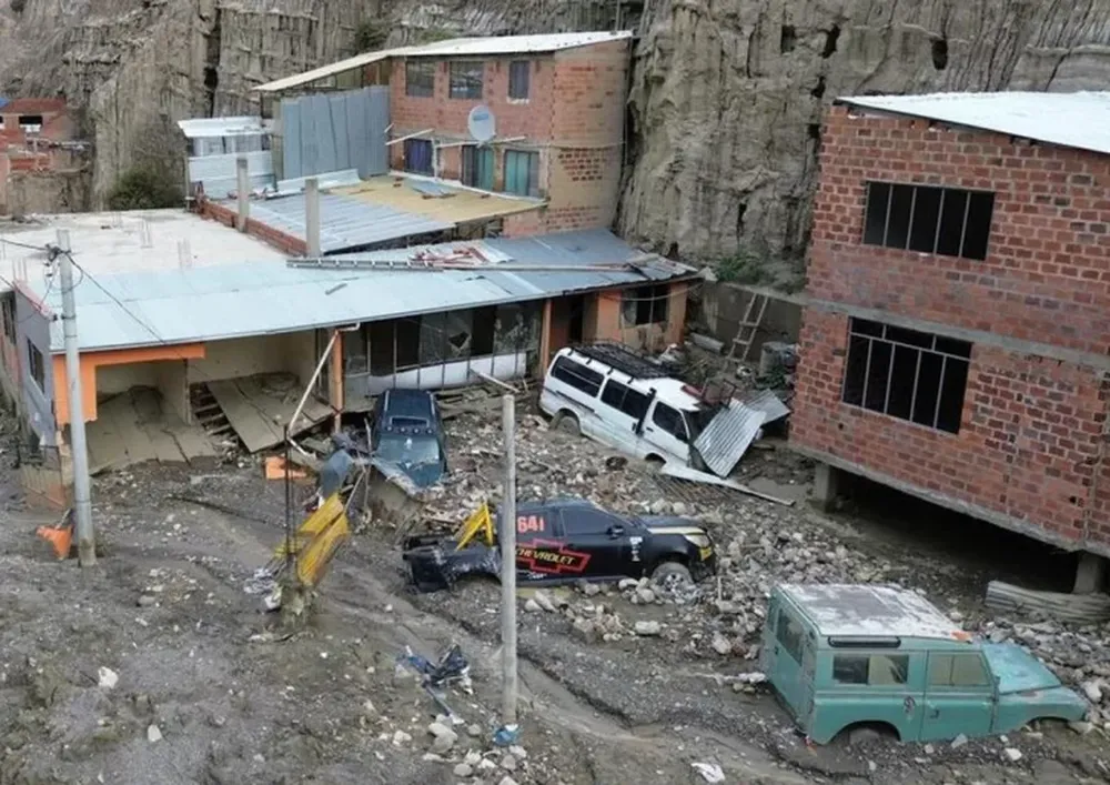CAOS. Paisaje de Bajo Lojeta, en La Paz, después de un aluvión de agua y lodo.
