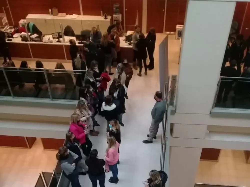 Otro día de protestas en el Centro Cívico