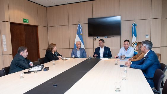 el orreguismo copo las presidencias de las comisiones permanentes de la legislatura: dejo un puesto al bloquismo y una hendija al pj
