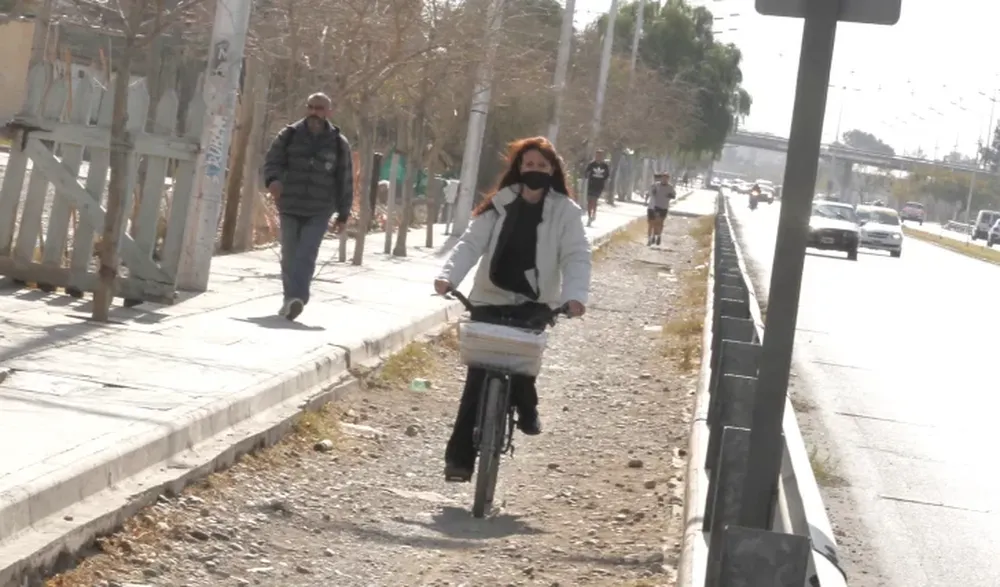 Ciclovías deterioradas que transforman un paseo en una verdadera odisea