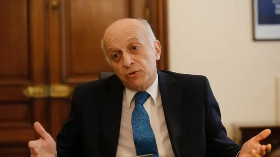 El Procurador General pidió que el juicio oral contra CFK comience como estaba previsto