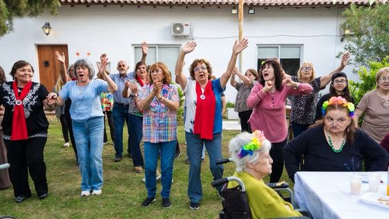 Desde este próximo jueves, la Residencia Eva Duarte suma un taller de bailoterapia para personas mayores.