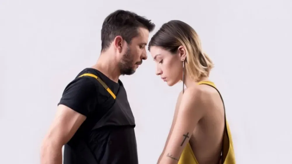 Cande Buasso y Paulo Carrizo, en el Bicentenario con “Multiverse”