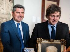 Marcelo Orrego, nuevamente en el lote de gobernadores que invitó Javier Milei a la “Argentina Week”, esta vez en París. En 2025 participó de un evento similar en Nueva York (foto).&nbsp;