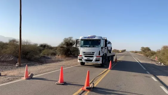Chofer sanjuanino, varado en La Rioja por una orden de último momento: “No me dejan mover”