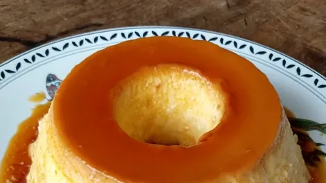 Cómo hacer un flan casero en 6 pasos: Receta muy fácil