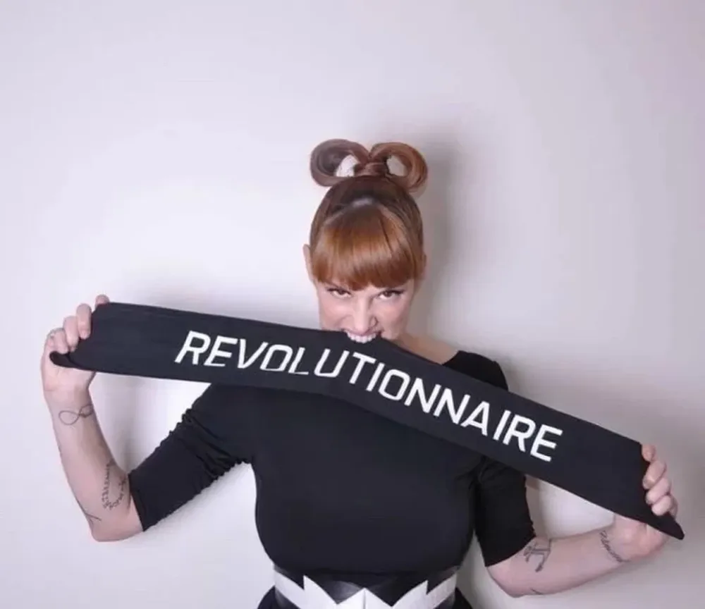 Connie Ansaldi, lejos de la tele, ama y señora de la primer plataforma de NFTs de obras de arte