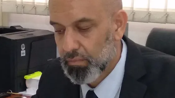 Changarín llega a juicio acusado de cometer graves ultrajes sexuales contra 5 sobrinas