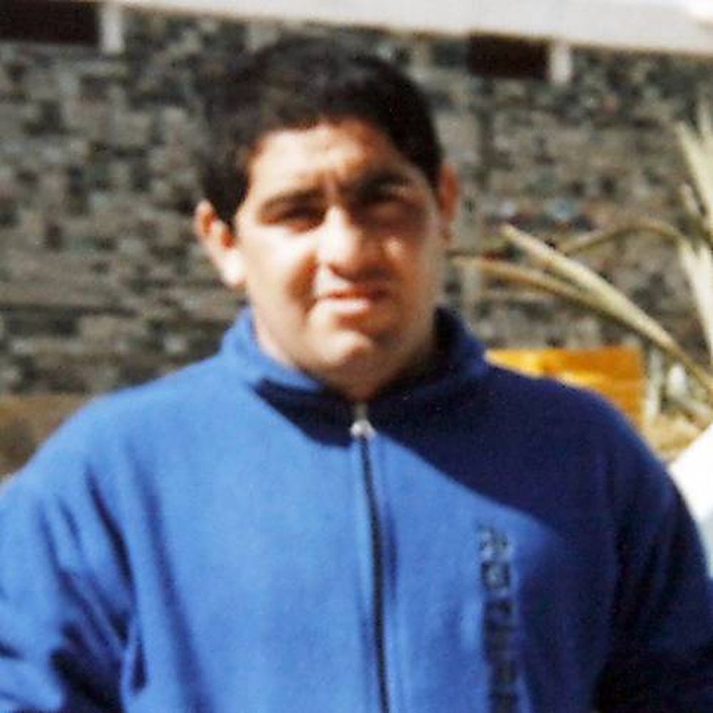 Chocó a un auto estacionado y no tuvo escapatoria