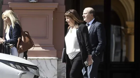 Cese en 7 mil puestos públicos: ATE amenazó con paro general