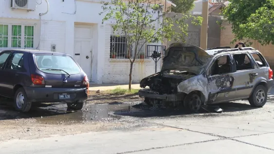 Gran susto por una Ecosport en llamas