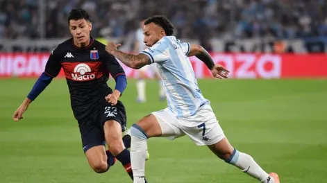 Racing eliminó a Tigre por penales y se enfrentará a Boca en las semifinales