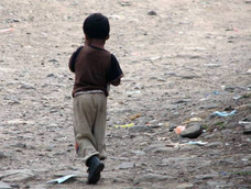 conmocion en pocito: hallaron a un nene de 3 y a su hermano de 10 anos solos en su casa conmocion en pocito: hallaron a un nene de 3 y a su hermano de 10 anos solos en su casa