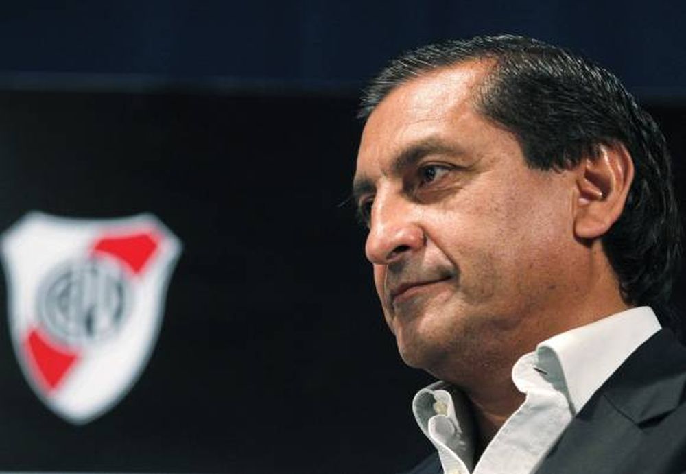 Ramón, picante con  el “celular” de Bianchi