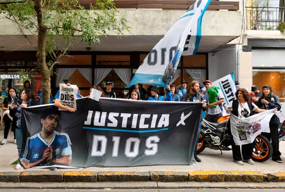 “Audiencia tras audiencia se cae la hipótesis del supuesto plan criminal contra Maradona”, expresó el defensor de la psiquiatra