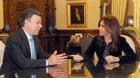 La bonanza petrolera y minera, el as de Santos