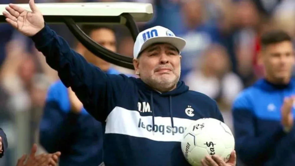 Abrieron el contenedor que Maradona tenía en Dubai: ¿qué tesoros había?