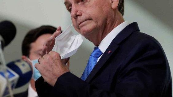 Bolsonaro admitió que no se vacunó y Brasil ya superó los 21 millones de contagios