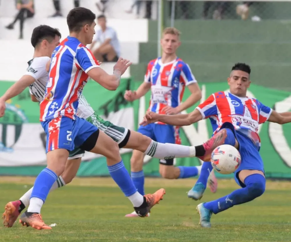 Peñarol fue víctima de la ambición de Estudiantes