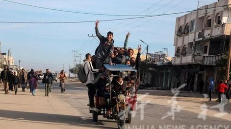 Israel liberó al primer grupo de 90 prisioneros palestinos en el marco del acuerdo de alto el fuego