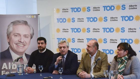 Alberto Fernández cambió su postura y ahora quiere debatir con Mauricio Macri