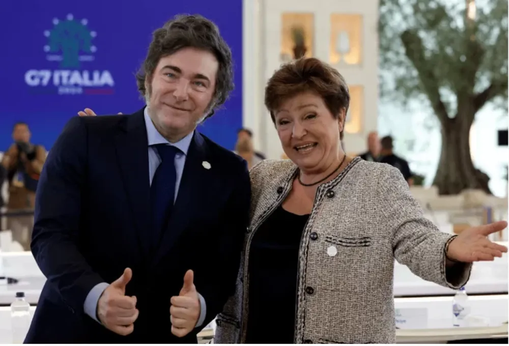 UN CARA A CARA  CLAVE. Vamos a ponerle el moño al paquete. Así reflejan en el entorno del presidente Javier Milei el optimismo del Gobierno ante la reunión con la directora gerente del FMI.