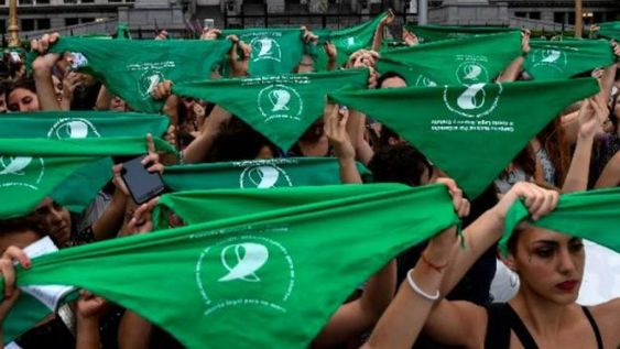 Tras el rechazo al aborto, 4.000 argentinos iniciaron el trámite para abandonar la Iglesia