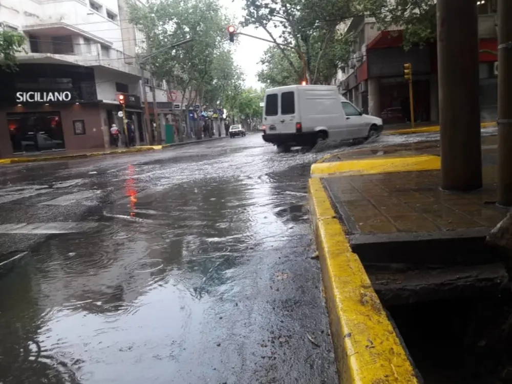 Tras los chaparrones de la madrugada, las precipitaciones podrían continuar hasta la noche