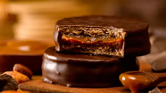 Prohibieron la venta y el consumo de un alfajor