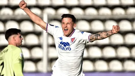 OPORTUNIDAD. Fértoli vio la duda entre Romaña y Hernández y no se los perdonó para poner a Tigre arriba.