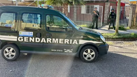 Gendarmería detuvo a 5 personas y secuestró droga, dinero, vehículos, celulares y cuadernos
