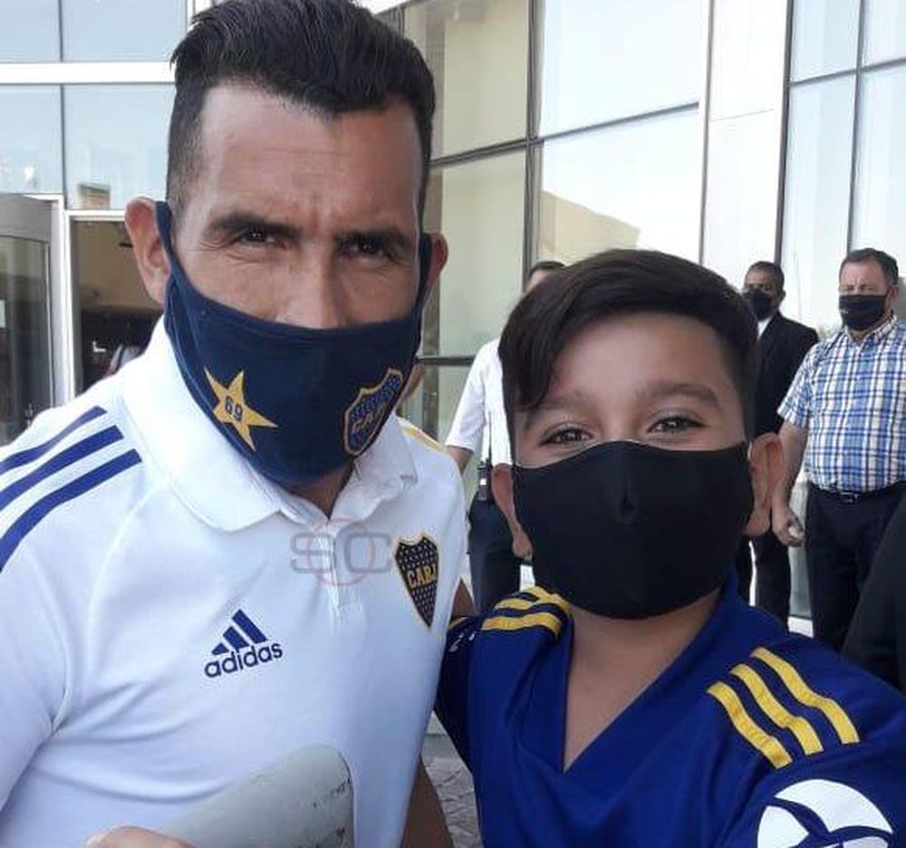 Tevez ya está en San Juan junto al resto del plantel de Boca