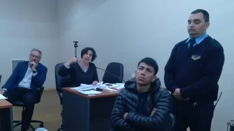 Luciano Exequiel Olivera tenía libertad condicional cuando quedó señalado por un robo en un paqueto barrio de Rivadavia. Quedó preso el último lunes.