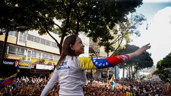 La jura de Maduro sacude a Venezuela