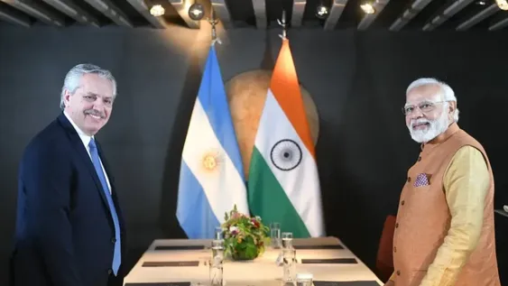 Alberto tendrá un cara a cara con el premier británico Boris Johnson