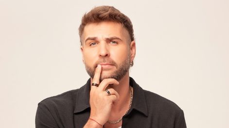 100 % Stand Up define Juampi su nuevo show Oveja Negra, que subirá a escena el domingo en San Juan, en el marco de una mini gira cuyana
