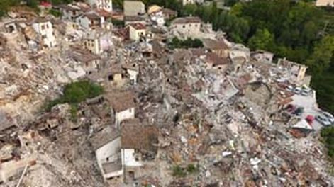 El gobierno italiano declara la emergencia por el terremoto que causó al menos 250 muertos