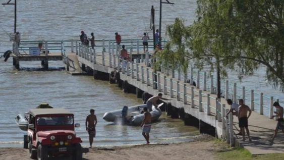 Un niño chocó contra su padre con motos de agua y está internado en terapia intensiva