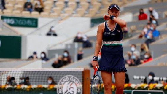 Fin al sueño parisino: Nadia Podoroska perdió por paliza frente a la polaca Iga Swiatek