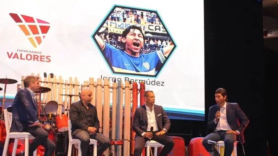 Los colombianos de la época dorada de Boca cerraron la Cumbre del Deporte