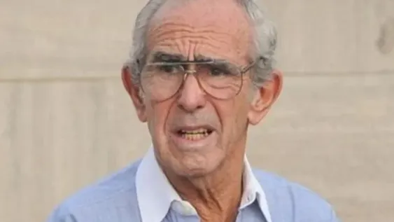 Venden los anteojos de Ricardo Barreda y piden millones a cambio