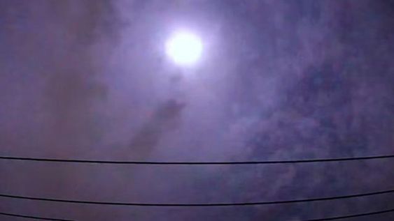 [VIDEO] Japón se iluminó por un meteoro que liberó 150 toneladas de TNT