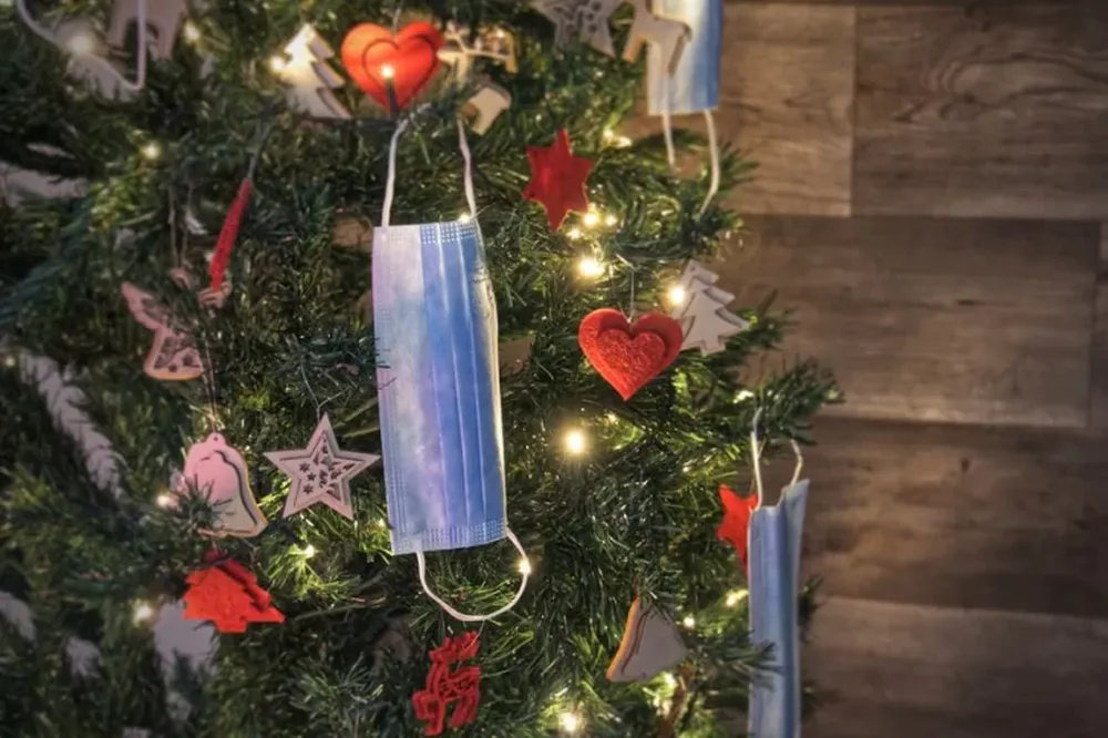 Con un duro mensaje, la OMS recomendó no pasar Navidad ni Año Nuevo en familia