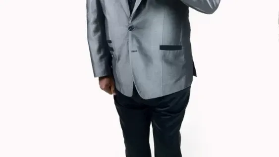 “Hay que reír para festejar estar con vida, que no es poco”